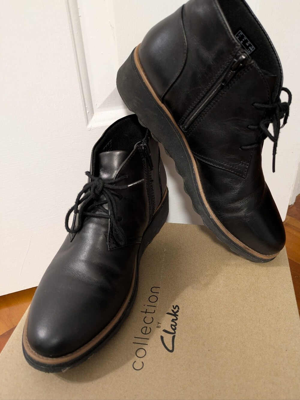 Clarks Ultimate Comfort Collection Black Chukka Ankle Boots